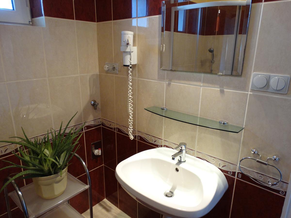 Herkules Apartman Zalakaros Buitenkant foto
