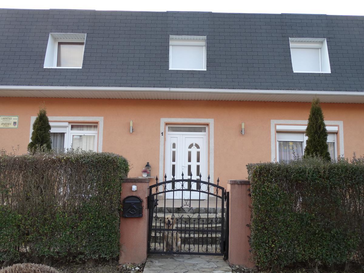 Herkules Apartman Zalakaros Buitenkant foto
